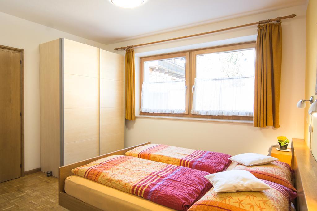 Appartment Plottenbaeck กัมโปตูเรส ภายนอก รูปภาพ