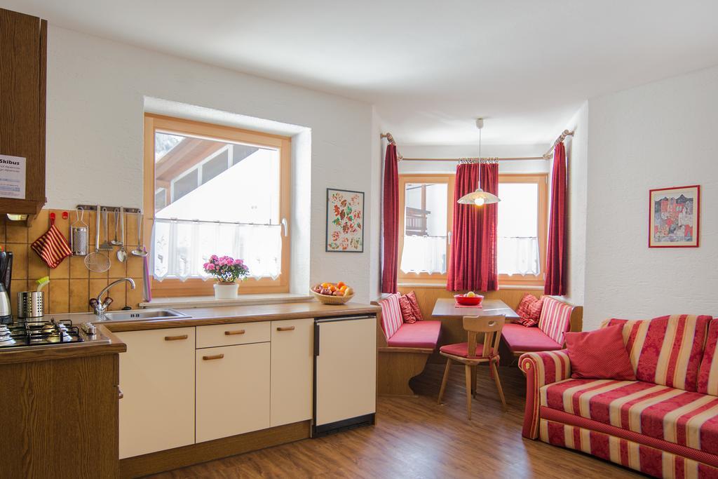 Appartment Plottenbaeck กัมโปตูเรส ภายนอก รูปภาพ