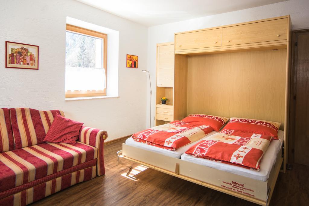 Appartment Plottenbaeck กัมโปตูเรส ภายนอก รูปภาพ
