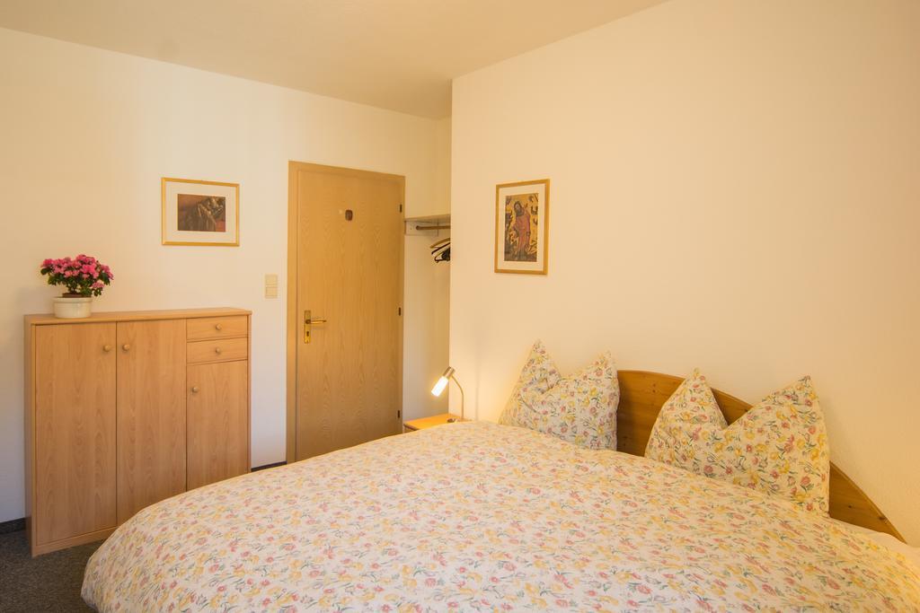 Appartment Plottenbaeck กัมโปตูเรส ภายนอก รูปภาพ
